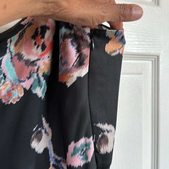 Vince Printed Satin Black Floral Slip Dress NWT - Picture 8 of 13